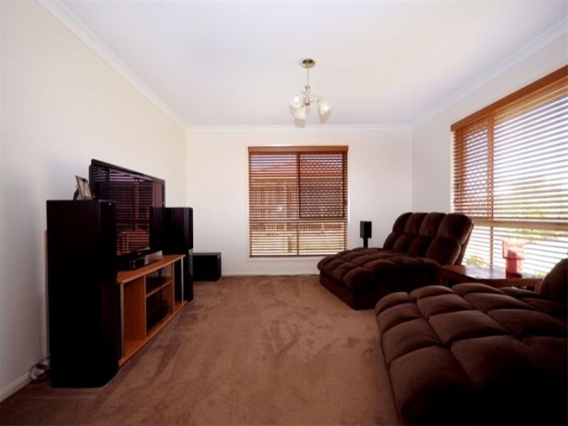 72 Smythe Drive, Highfields QLD 4352