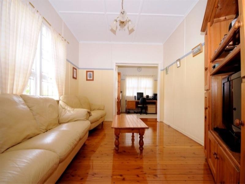 35 Butt Street, Harristown QLD 4350