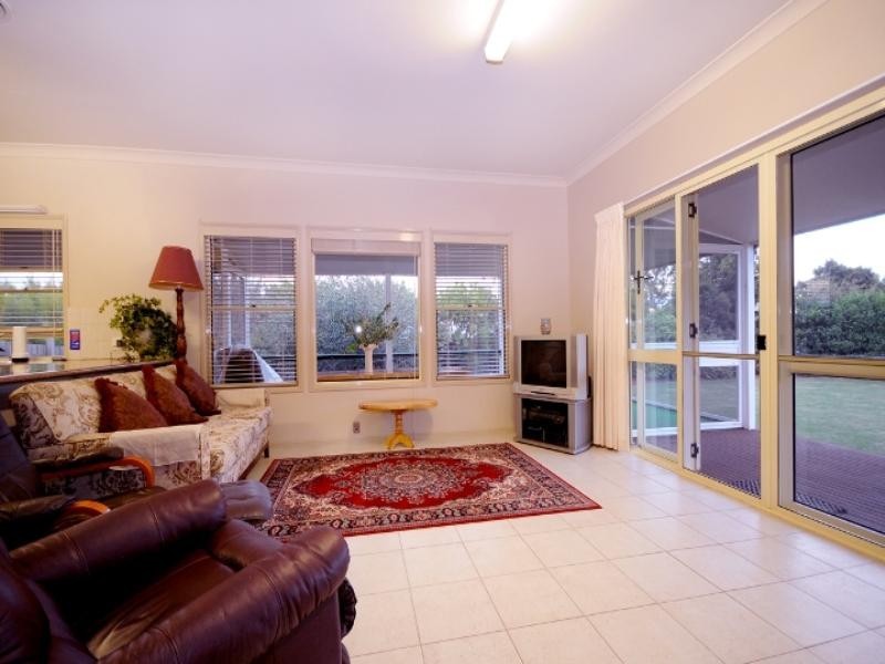 8 Bunya View Drive, Highfields QLD 4352