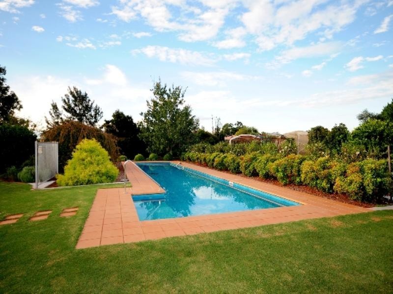 8 Bunya View Drive, Highfields QLD 4352