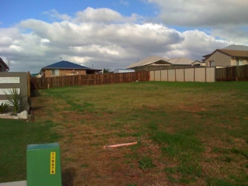 4 Koel Crescent, Highfields QLD 4352