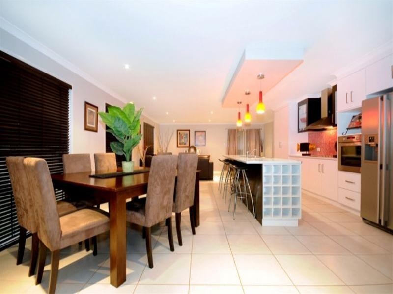 34 Smythe Drive, Highfields QLD 4352