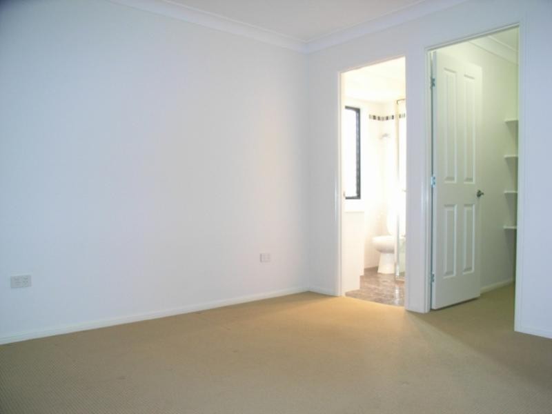 26 Smythe Drive, Highfields QLD 4352