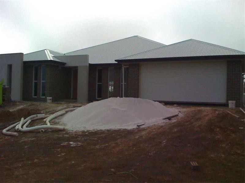 6 Plover Court, Highfields QLD 4352