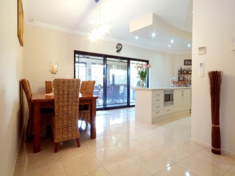 2 Cockatoo Court, Highfields QLD 4352