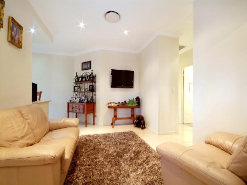 2 Cockatoo Court, Highfields QLD 4352