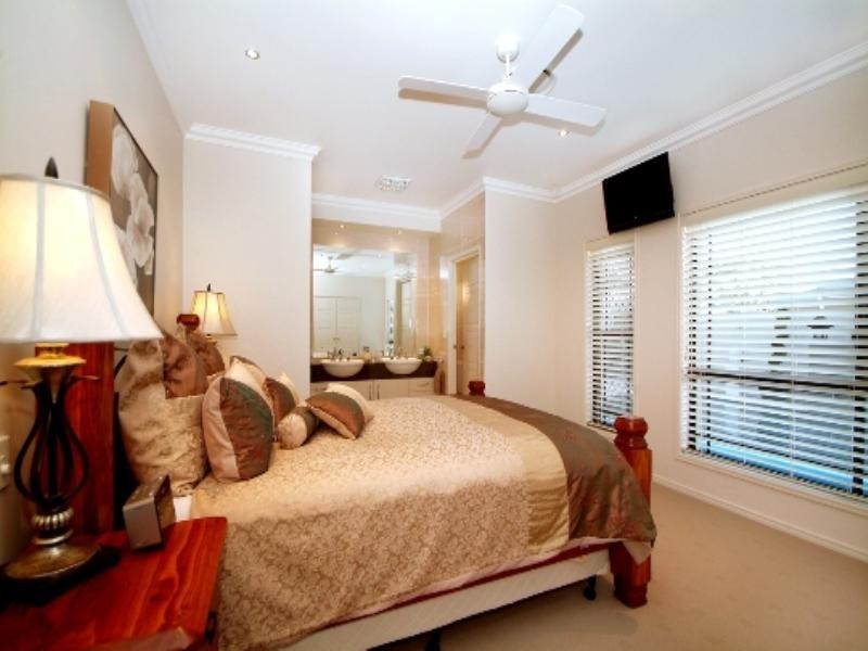 2 Cockatoo Court, Highfields QLD 4352