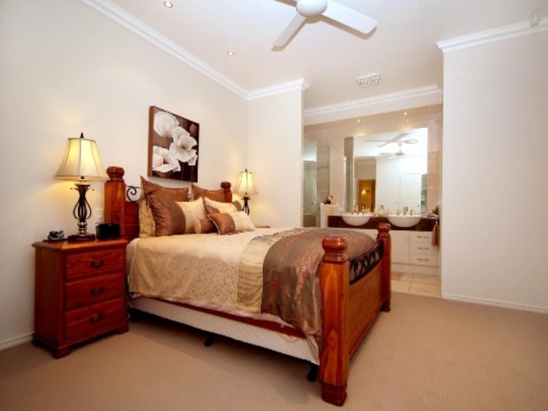 2 Cockatoo Court, Highfields QLD 4352