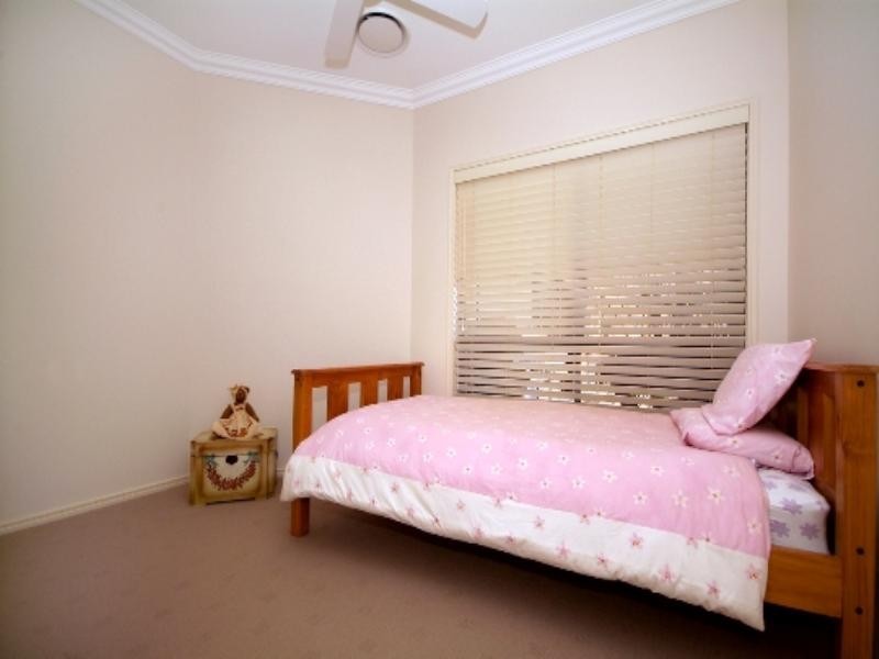 2 Cockatoo Court, Highfields QLD 4352