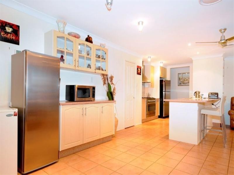 1 Kimdon Crescent, Highfields QLD 4352