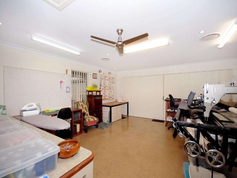 1 Kimdon Crescent, Highfields QLD 4352
