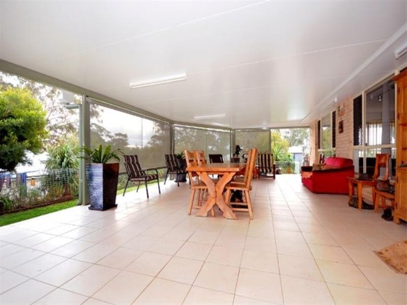 1 Kimdon Crescent, Highfields QLD 4352