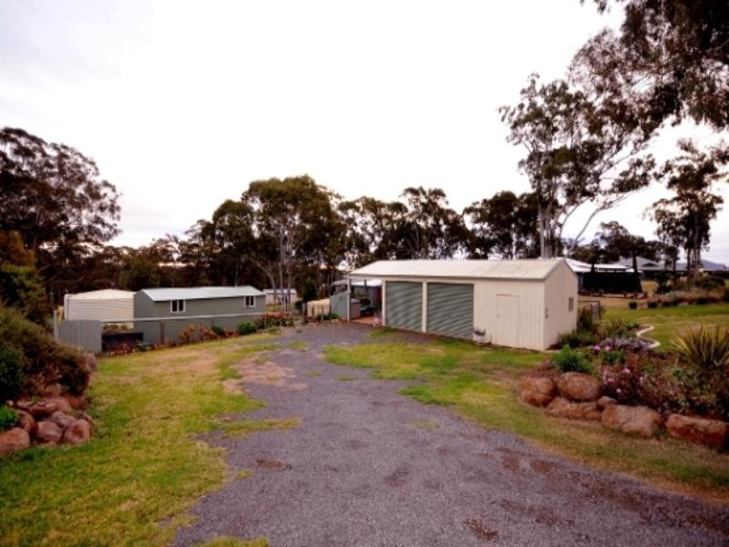 1 Kimdon Crescent, Highfields QLD 4352