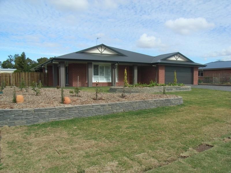 34 Highland Park Road, Meringandan QLD 4352