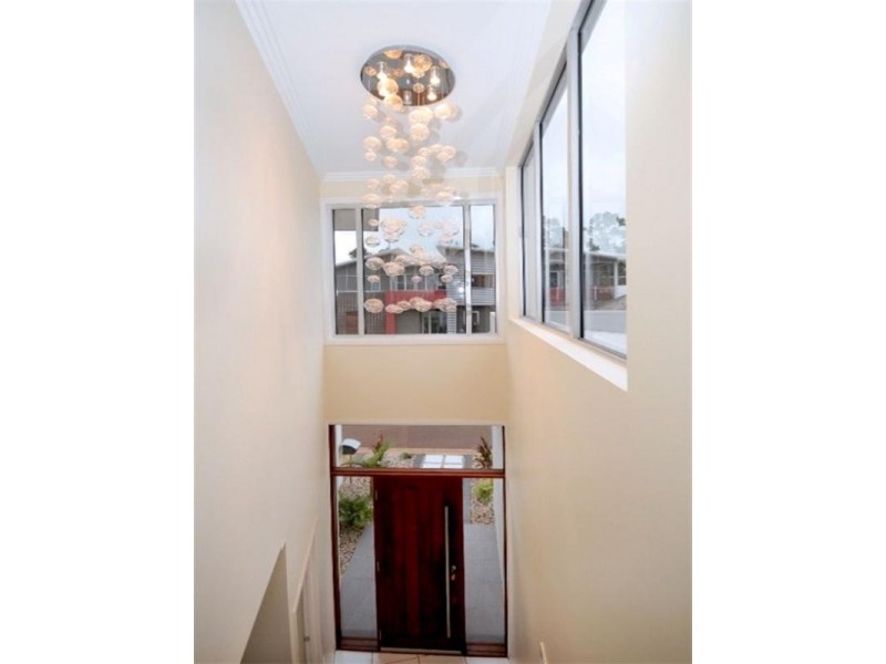 2/26 Andersson Court, Highfields QLD 4352