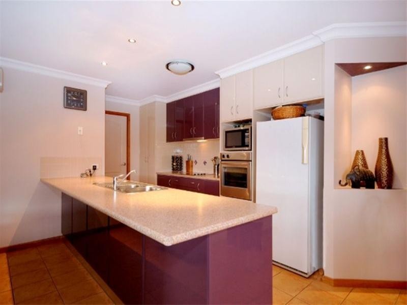 8 Garvan Court, Highfields QLD 4352