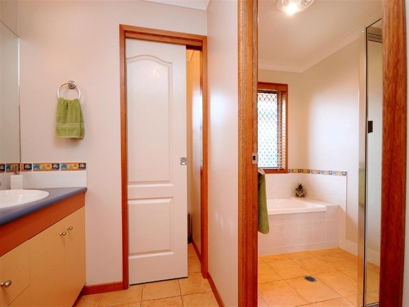 8 Garvan Court, Highfields QLD 4352