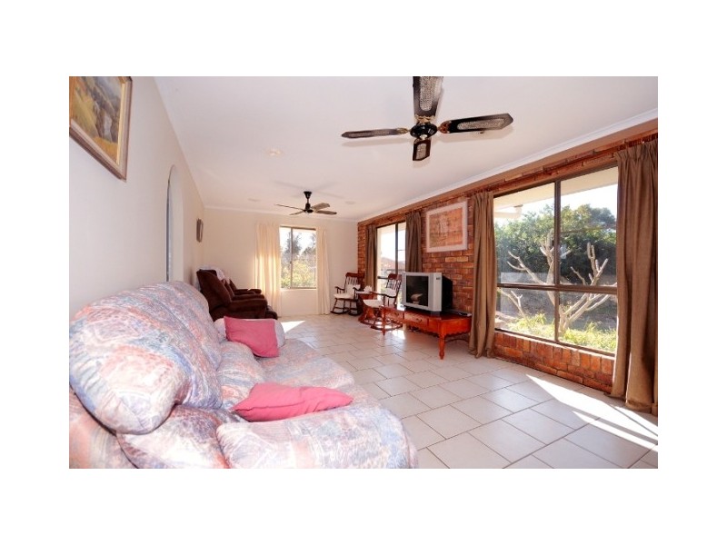 21 Clifford Street, Meringandan West QLD 4352