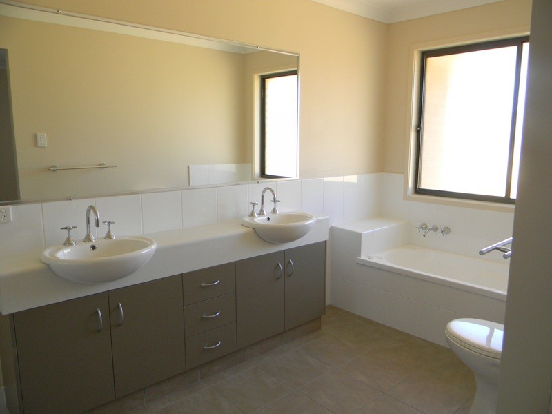 Wilsonton QLD 4350