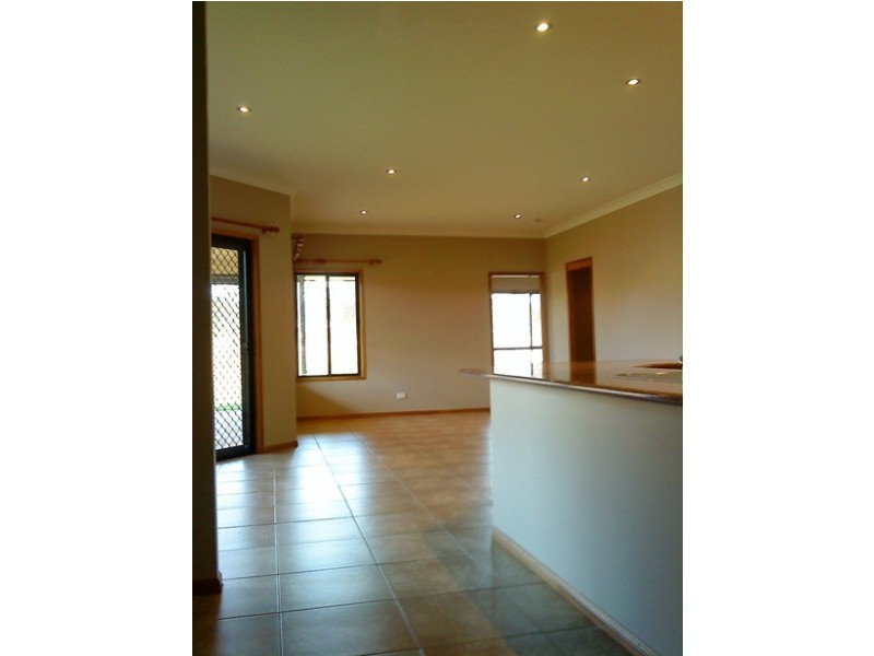 5 Mercedes Drive, Highfields QLD 4352