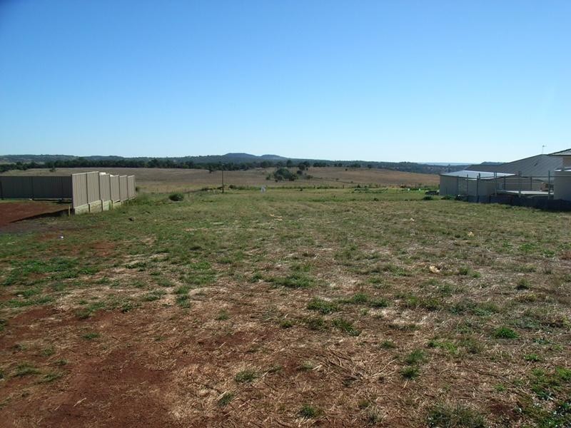 7 Alexander Avenue, Highfields QLD 4352