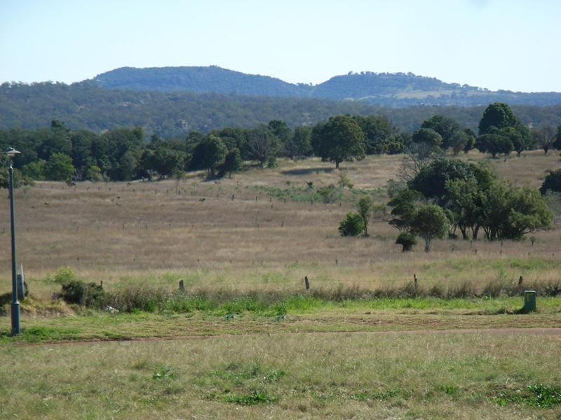 7 Alexander Avenue, Highfields QLD 4352