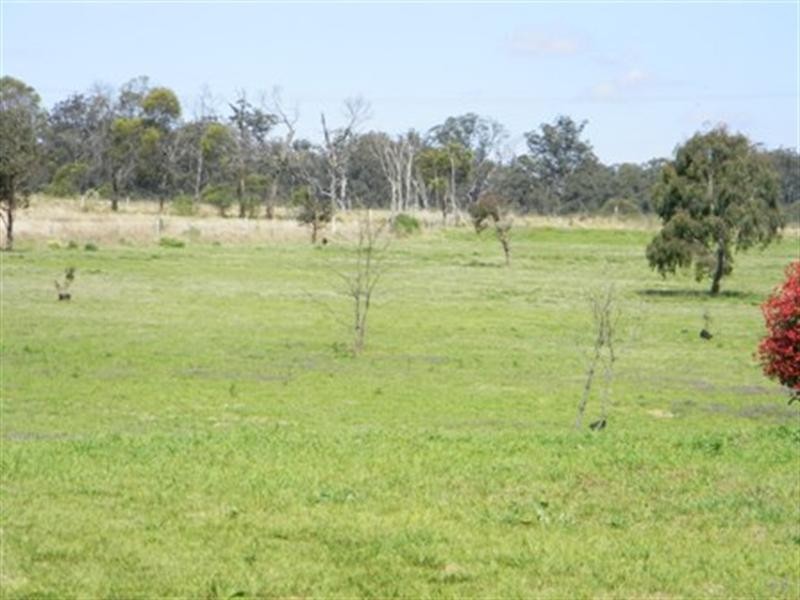 Lot 32, Lot 32 Meringandan Road, Kleinton QLD 4352