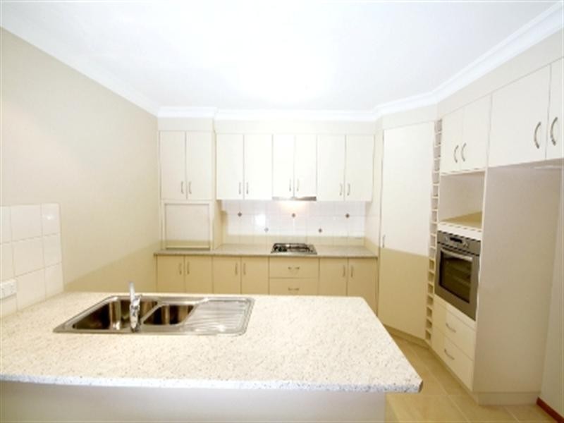 1/9 Sambar Court, Kearneys Spring QLD 4350