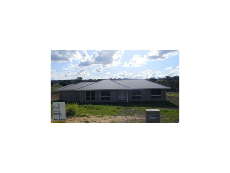 9 Willis Road, Meringandan West QLD 4352