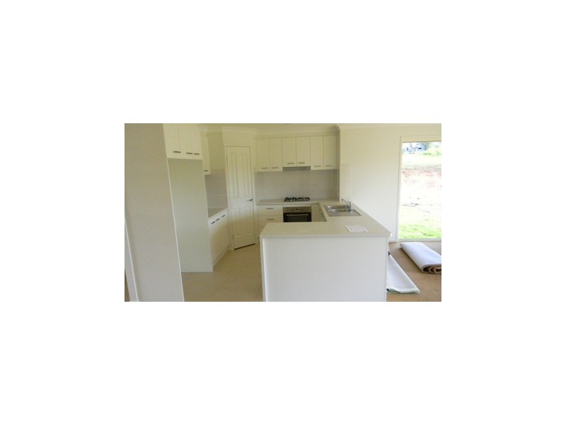 9 Willis Road, Meringandan West QLD 4352