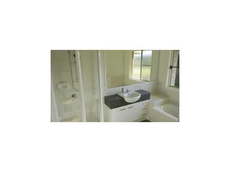 9 Willis Road, Meringandan West QLD 4352