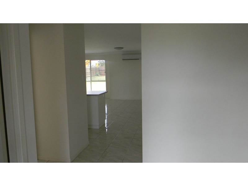 17 Camborne Street, Highfields QLD 4352