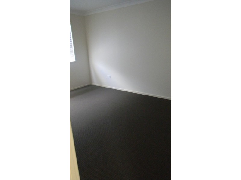 17 Camborne Street, Highfields QLD 4352