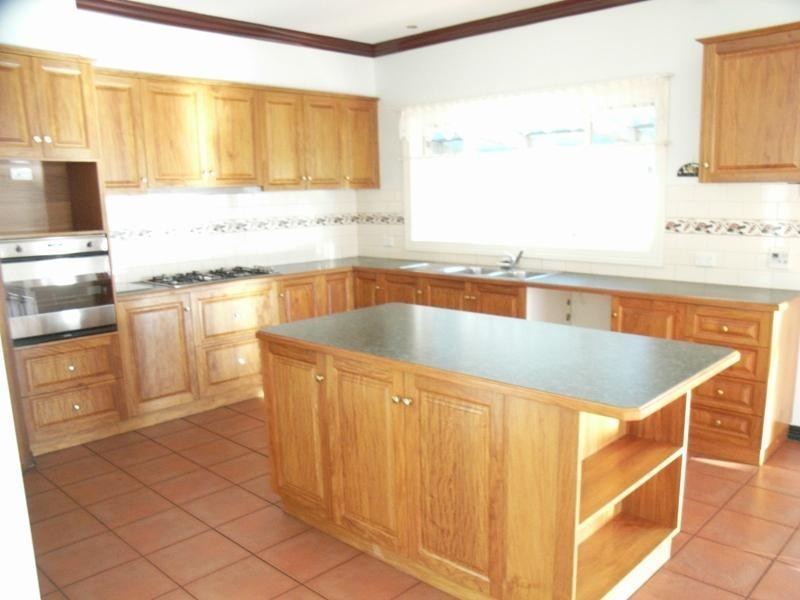 25 Granada Drive, Highfields QLD 4352