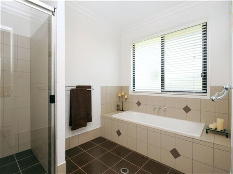 1 Garvan Court, Highfields QLD 4352