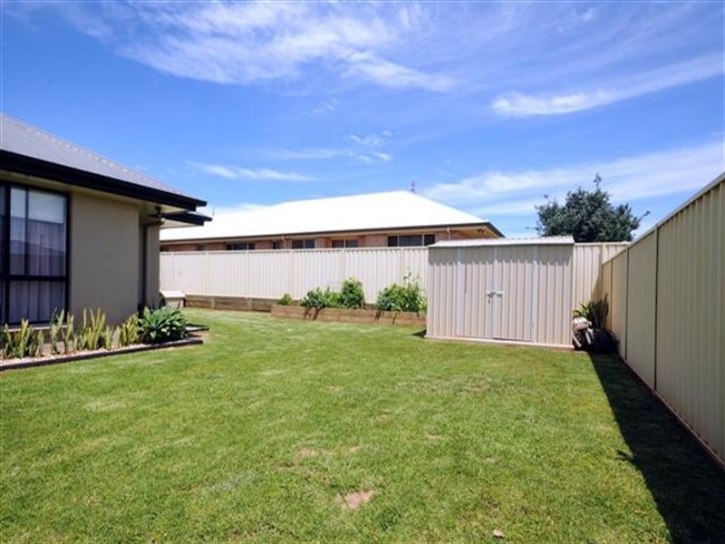 1 Garvan Court, Highfields QLD 4352