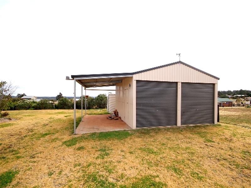 11 Cole Drive, Highfields QLD 4352