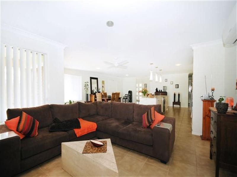 7 Campbell Drive, Highfields QLD 4352