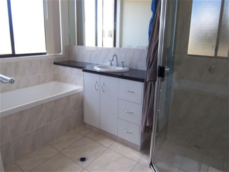 23 Honeyeater Drive, Highfields QLD 4352