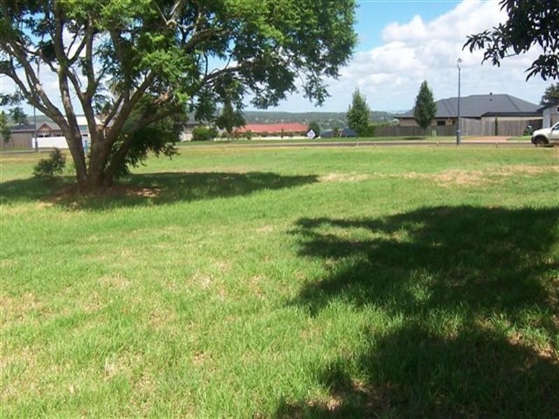 6 Highgrove Drive, Highfields QLD 4352