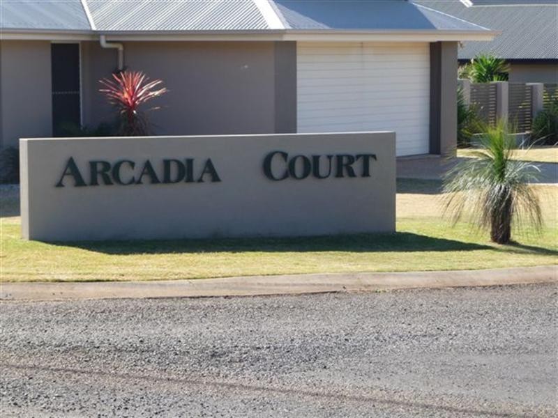 9 Arcadia Court, Highfields QLD 4352