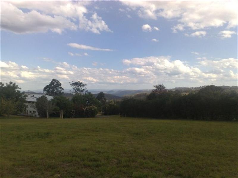 2 Valley View Court, Highfields QLD 4352