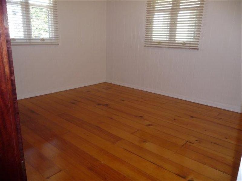 8 Parkinson Street, South Toowoomba QLD 4350