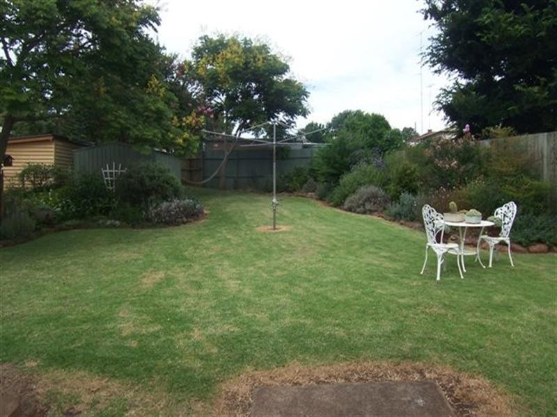 8 Parkinson Street, South Toowoomba QLD 4350