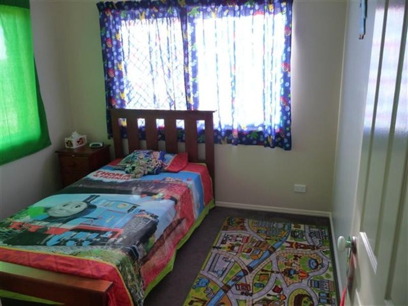 4 Emily Court, Highfields QLD 4352