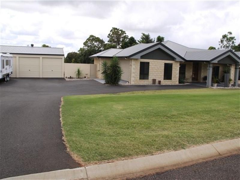 18 Glenorie Drive, Highfields QLD 4352