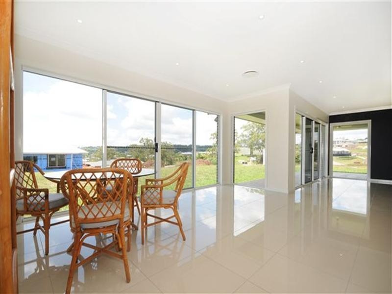 61 Federation Drive, Highfields QLD 4352