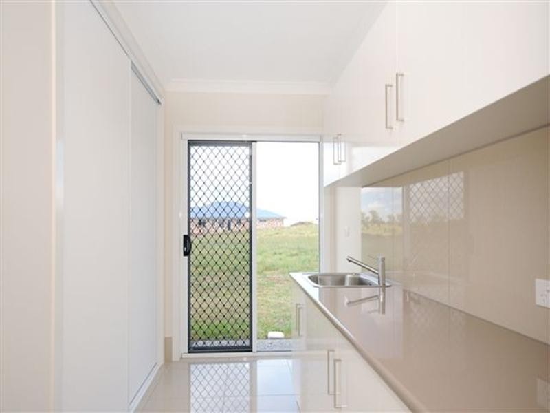 61 Federation Drive, Highfields QLD 4352