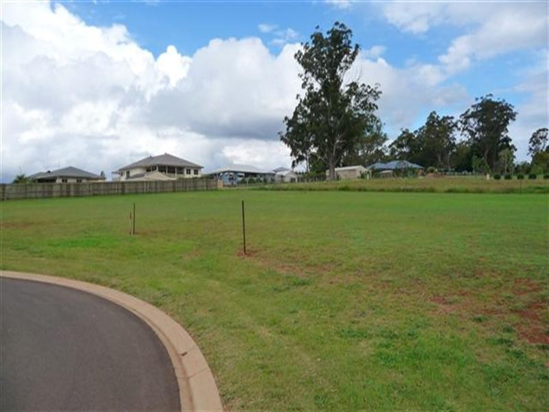 2 Evelyn Court, Highfields QLD 4352
