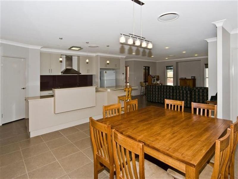 19 Bogong Court, Spring Bluff QLD 4352